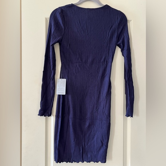 NWT Lush Brand Navy Stretchy Bodycon Dress Women’s size medium - Picture 12 of 15